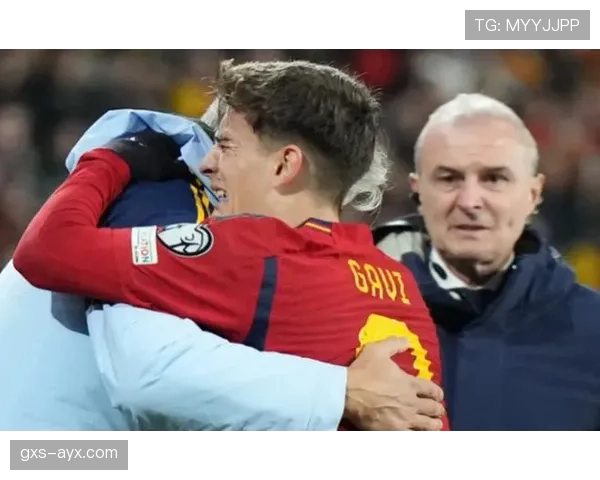 加维右膝前十字韧带伤 加维右膝前十字韧带伤