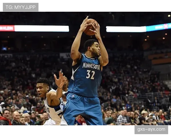 卡尔-安东尼·唐斯篮下高效制造错位得分，提升球队核心竞争力