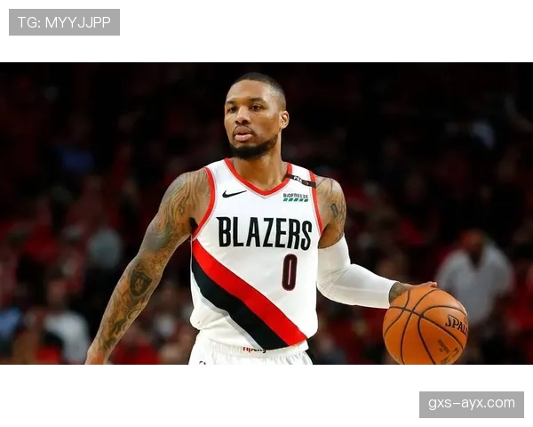 利拉德休赛期天天凌晨四点发训练视频，邻居报警说扰民